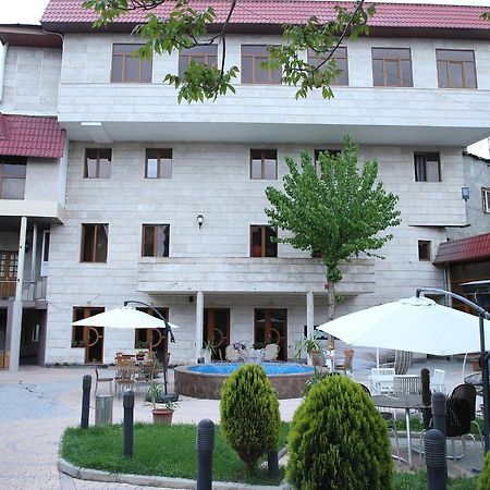 Aratta Hotel Argavand Esterno foto