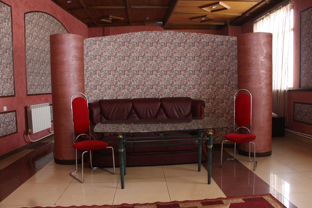 Aratta Hotel Argavand Esterno foto