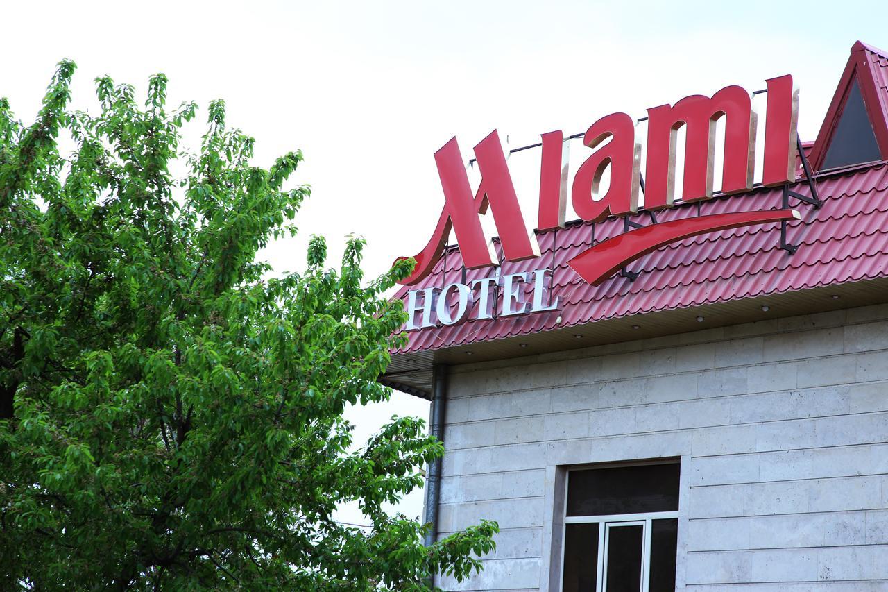 Aratta Hotel Argavand Esterno foto