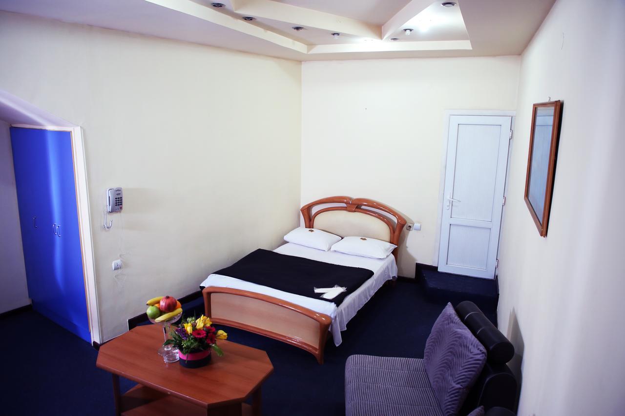 Aratta Hotel Argavand Esterno foto