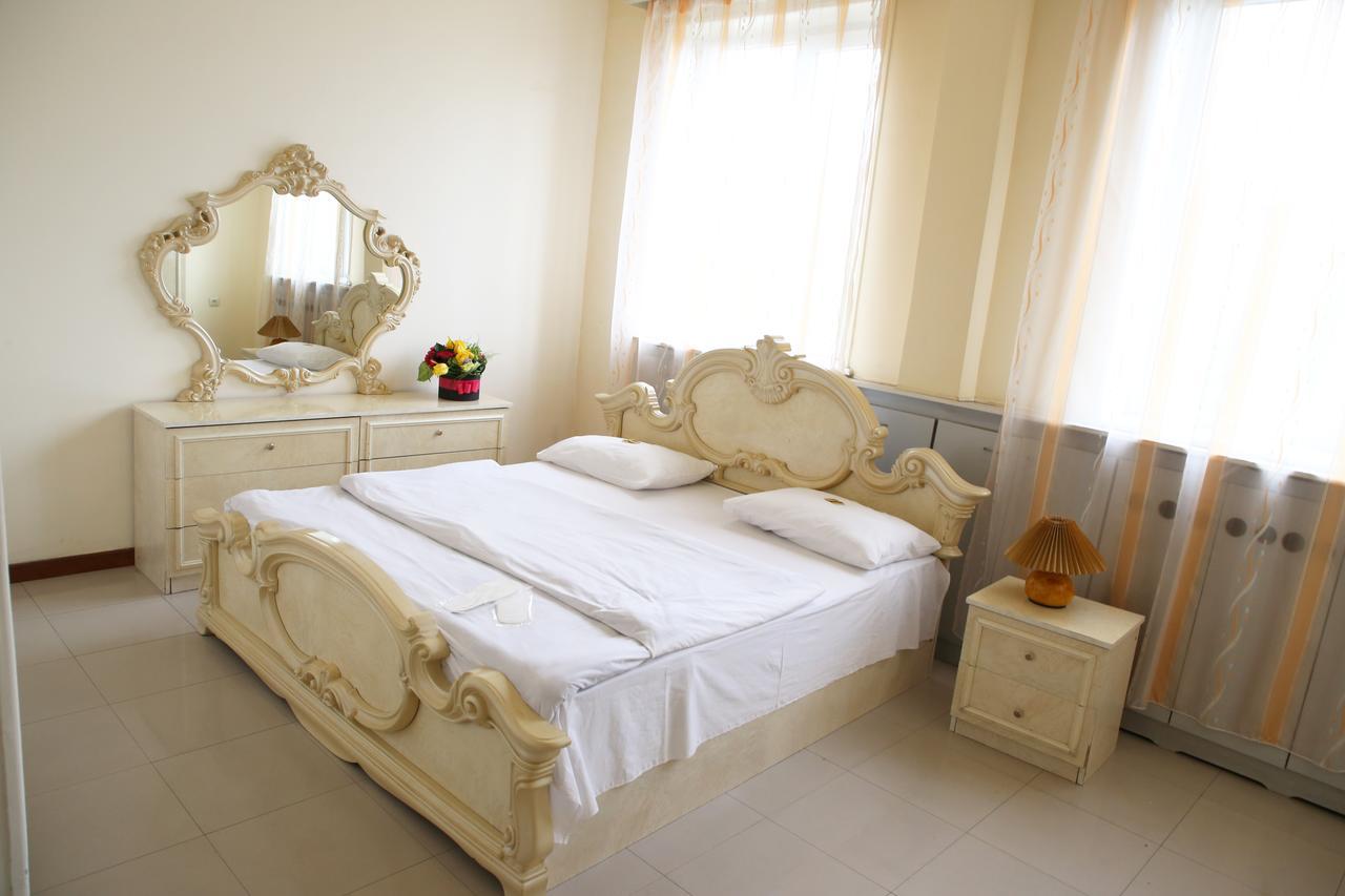 Aratta Hotel Argavand Esterno foto