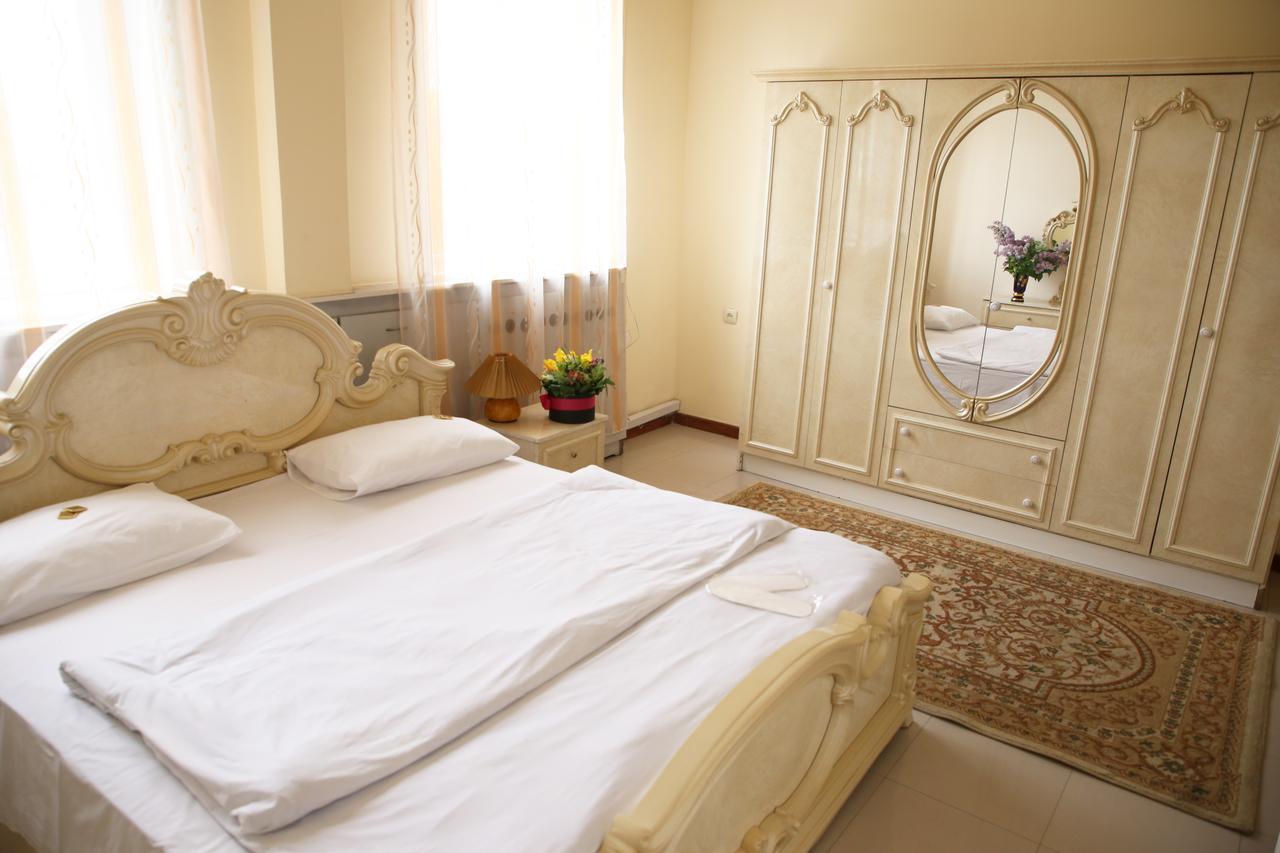 Aratta Hotel Argavand Esterno foto